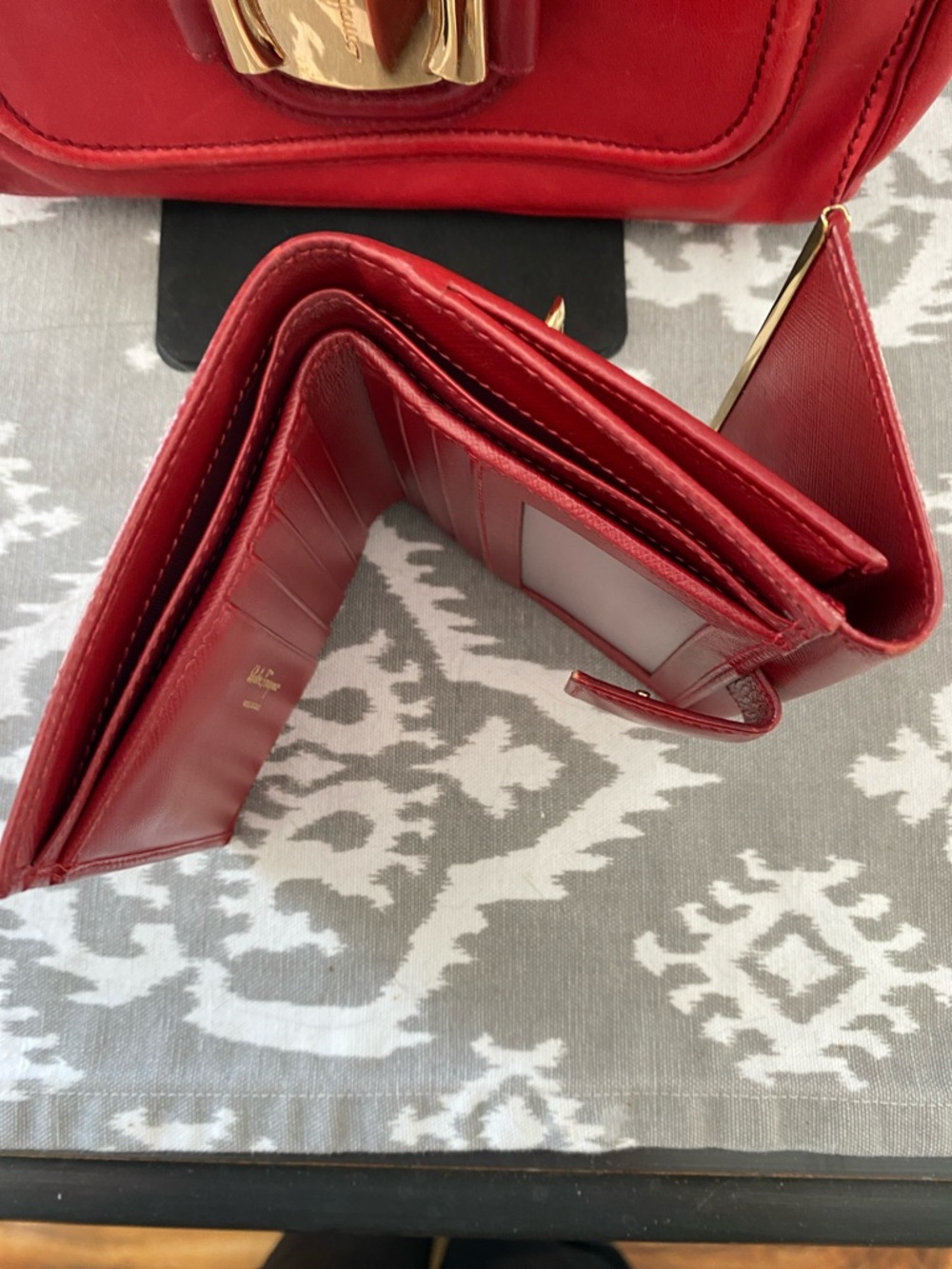 Salvatore Ferragamo Red Leather Shoulder Bag w/Gold Bow and Red Compact Wallet - Picture 13 of 14